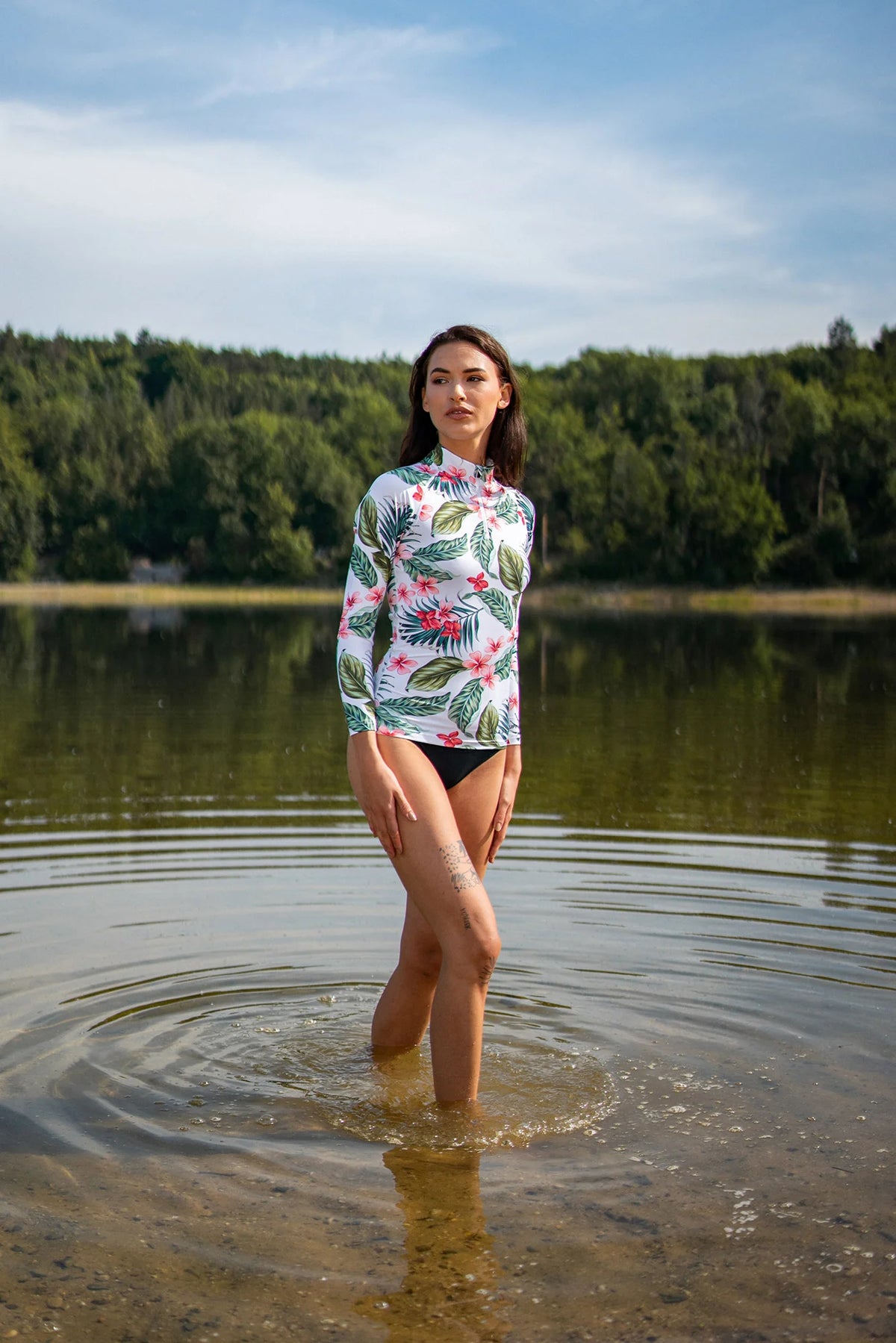UV protection T-shirt women's - WATER white – image 4