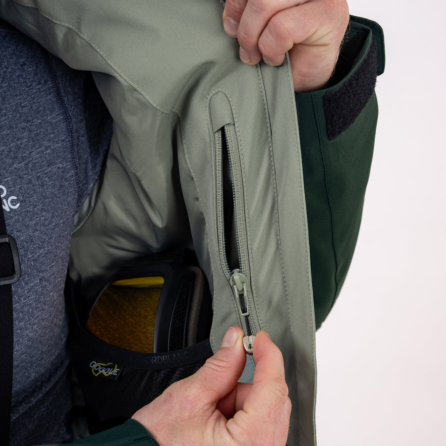 Inner chest pocket