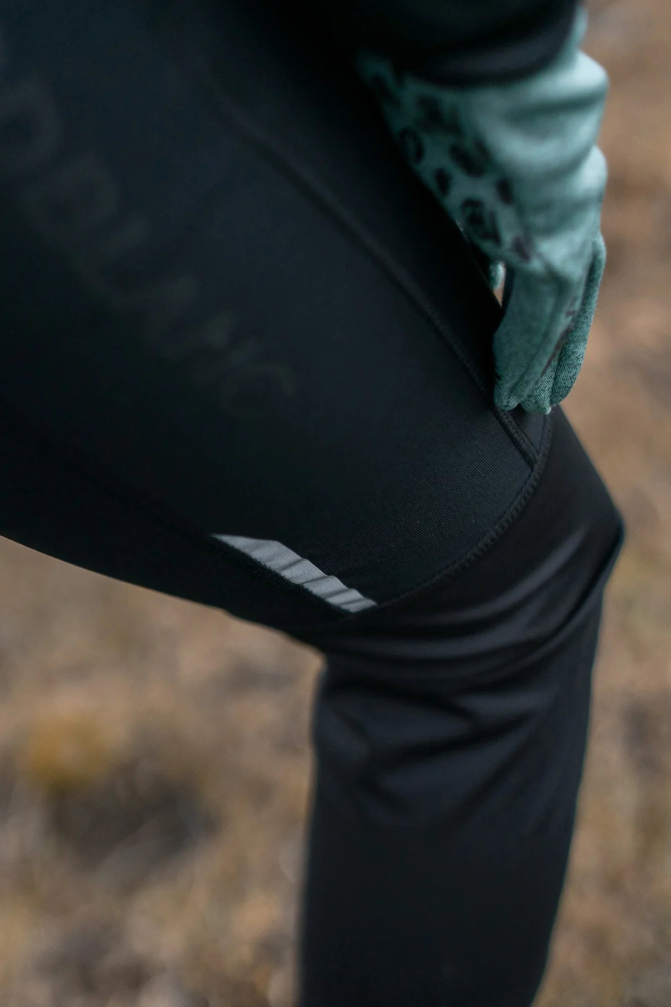 Vodootporne sportske hlače ženske - COUNTRYSIDE crne-7