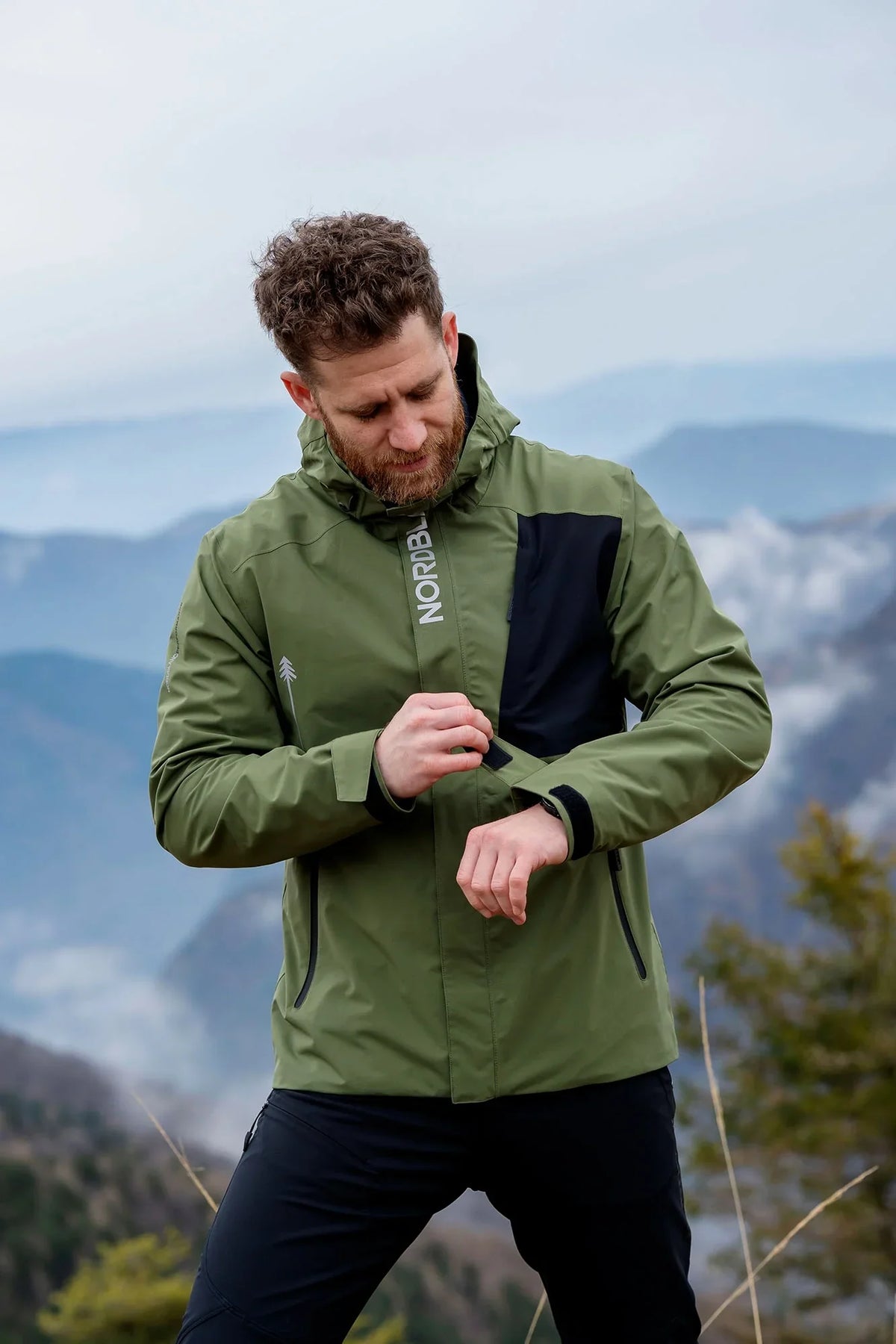 Waterproof outdoor jacket men's - BERNARD green – image 4