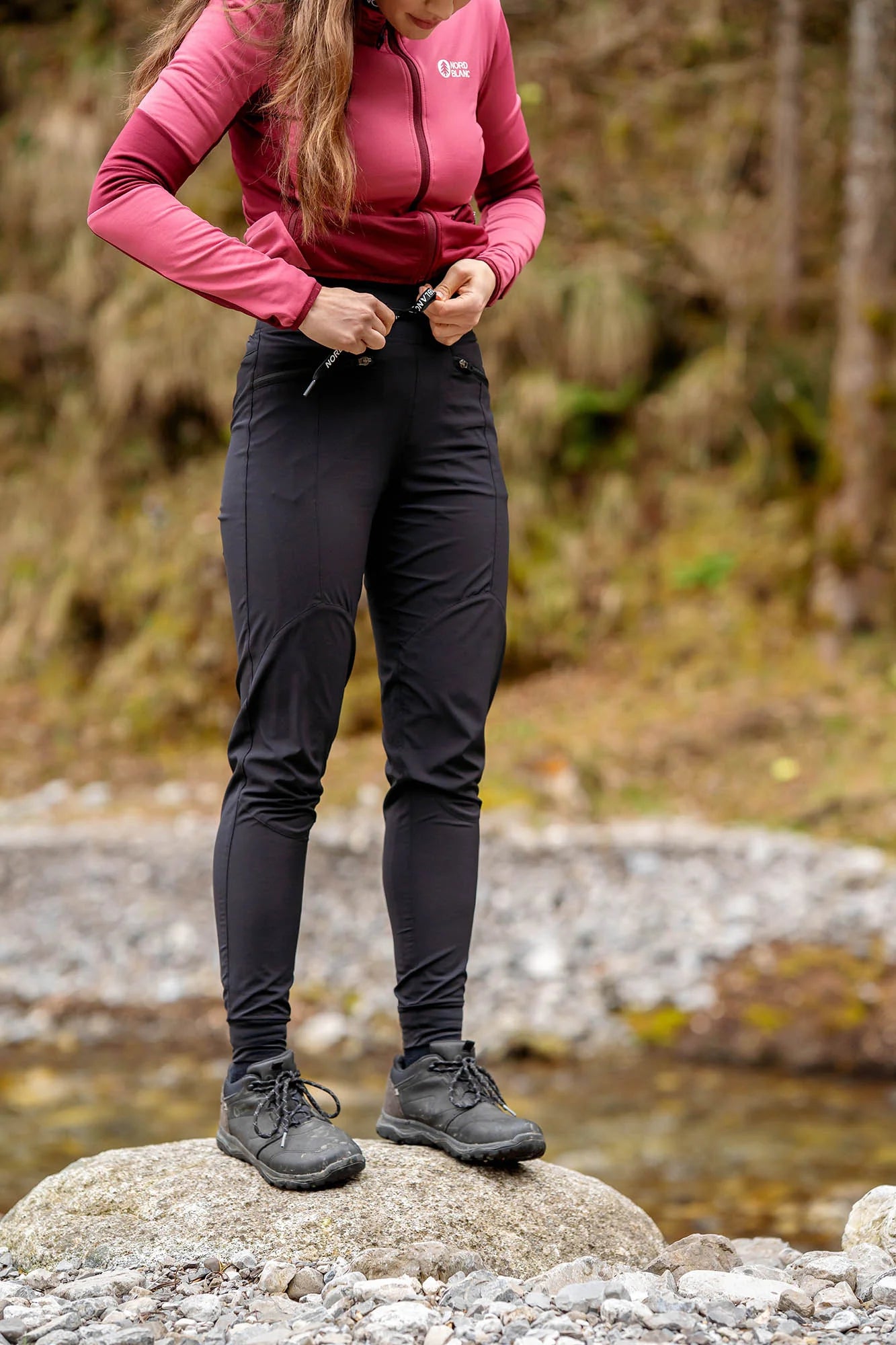 Lehké outdoor kalhoty teplákového střihu dámské - REALM černé-3