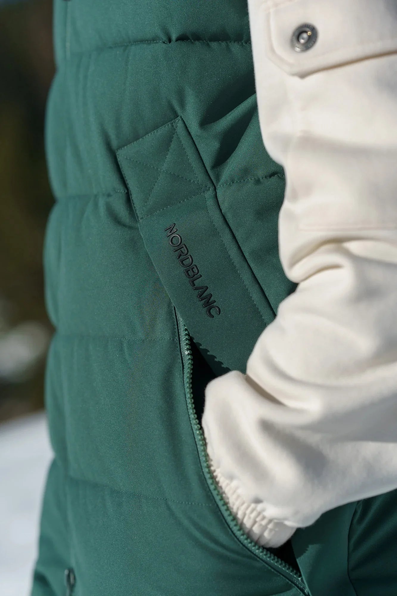 Winter vest women's - HOWL green-7