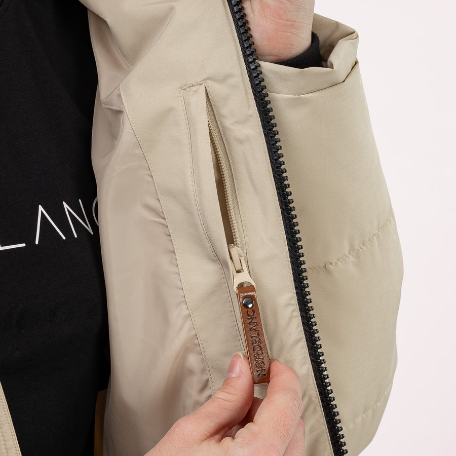 Innere Brusttasche