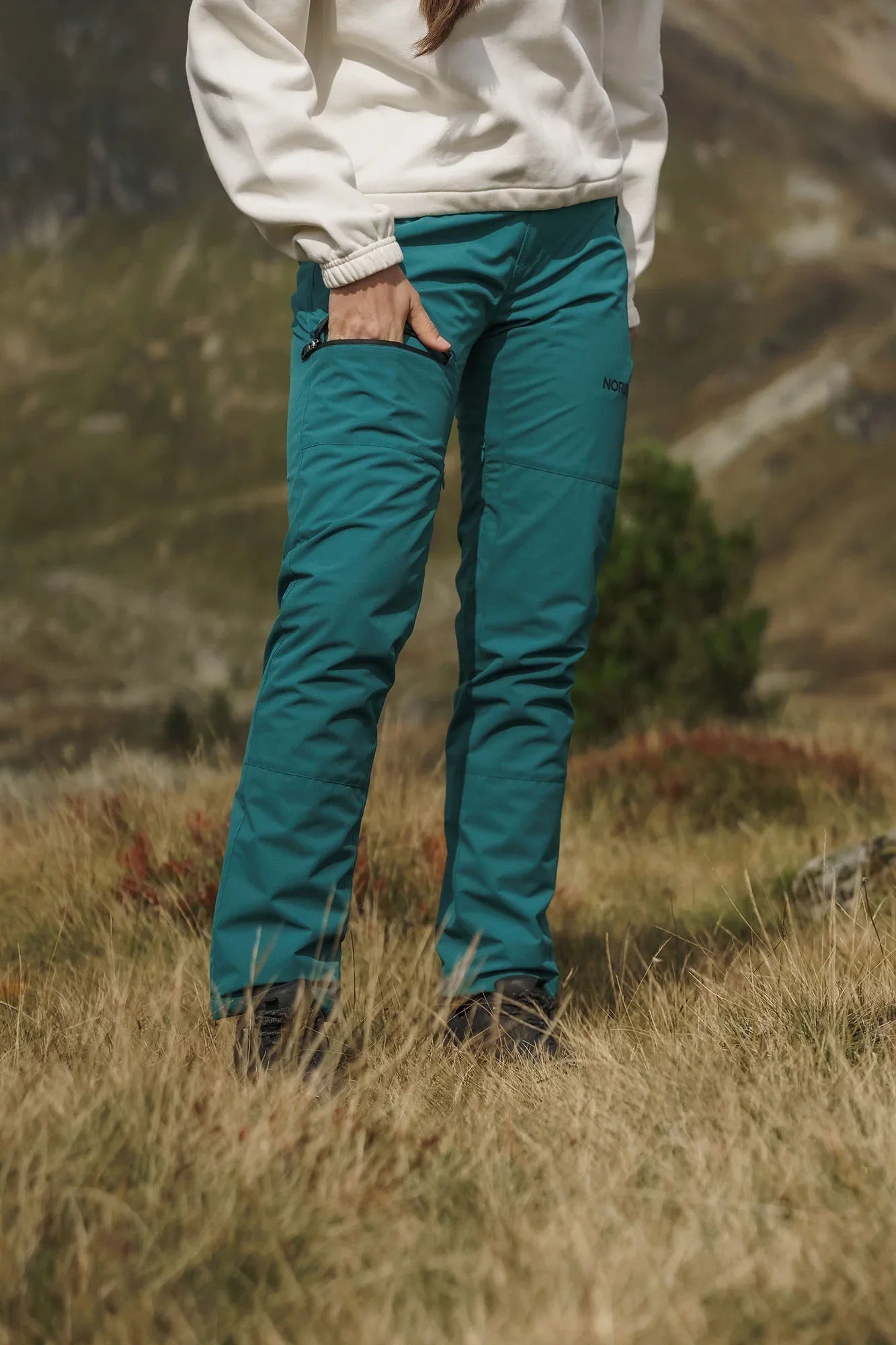 Outdoor waterproof pants with fleece women's - FLOE green-11
