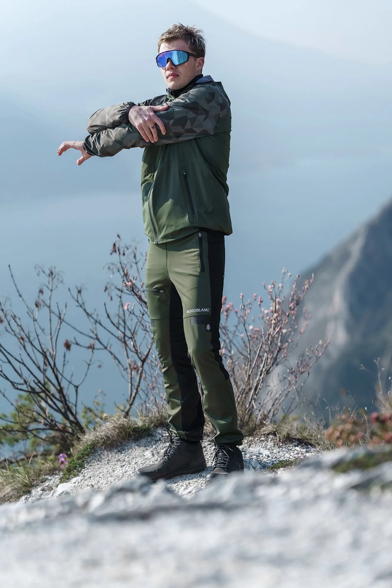 Könnyű vízálló softshell nadrág férfi - RIDGEWALK zöld-4