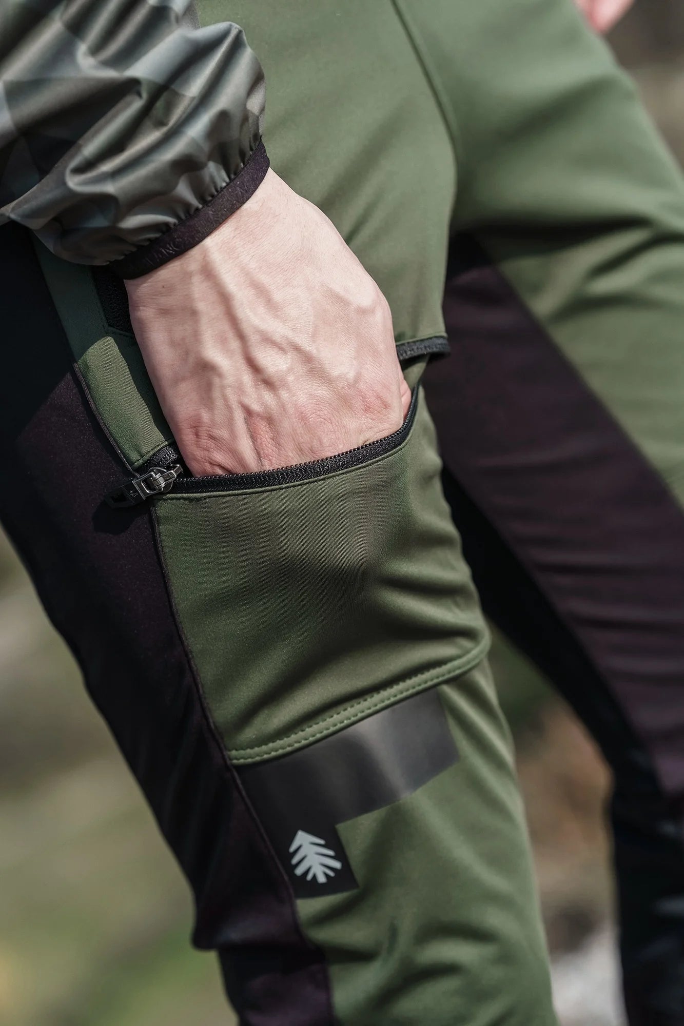 Könnyű vízálló softshell nadrág férfi - RIDGEWALK zöld-8
